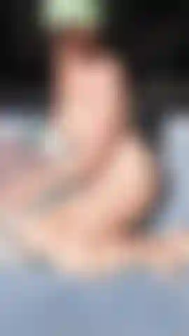 Scoregge di figa, squittio, 2025