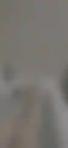 Che gocciola dai miei piedi.