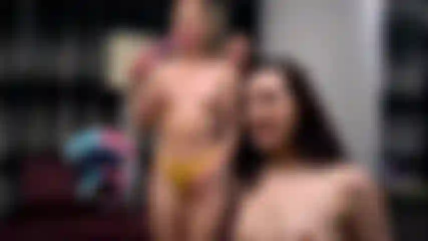 Pussy è nel menu con lily lane, paige owens, whitney wright durante lo spettacolo dal vivo jerkmate del fine settimana.