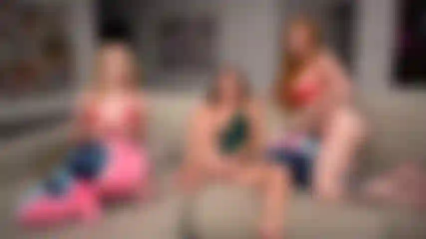 Sex patrol - lauren phillips, katie kush e tristan summers formano il più grande trio lesbico.