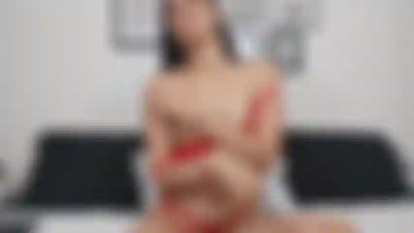 Vuoi vedere come gioco con la mia figa succosa?