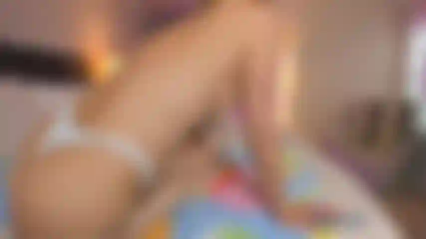 Sexy thong, big oiled twerking booty! I grab my toy and start to ride with my ass in your face. Sexy feet, soles and toes. I tease while I ride, dirty talk and ass spread at the end.