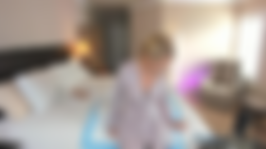 So much Oil! So much Ass! Add a butt plug and a dildo for solo anal riding on the edge of the bed! Watch that oiled booty bounce in your face! Butt plug and anal riding too!