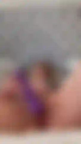 See the first time i recorded myself cumming on cam!! I use my little purple wand to give myself a giant intense shaking orgasm