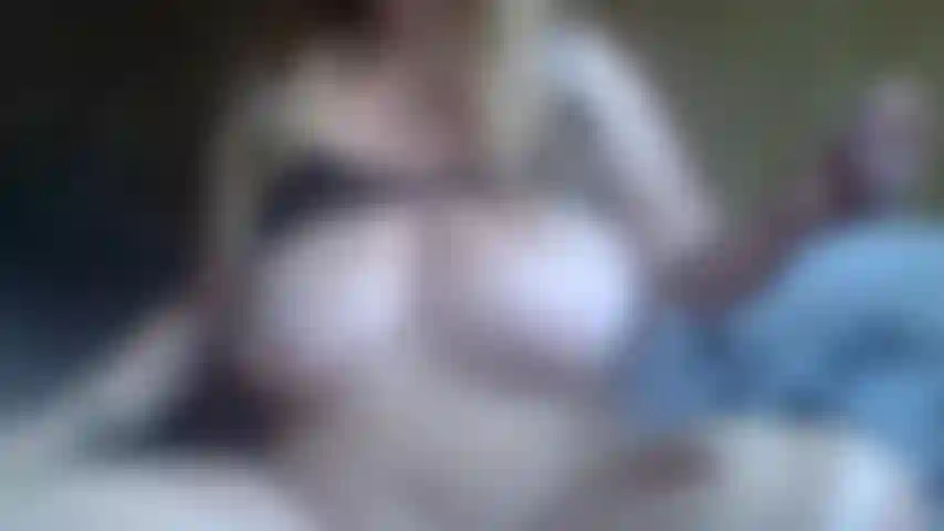 Ascolta quanto divento scivoloso mentre fantastico sul mio bbc preferito.