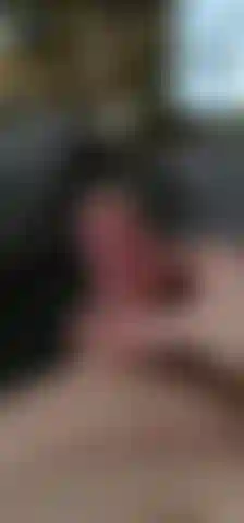 Che accarezza il mio cazzo di ragazza.