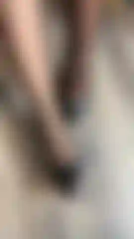 Per gli amanti dei piedi.