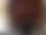 Ti ho sorpreso a frugare nel cassetto delle mie mutandine, piccola perdente. Potrei chiamare il tuo capo e farti licenziare oppure puoi succhiare questo grosso cinturino nero mentre accarezzi il tuo piccolo cazzo e mangi la tua sborra. Sapevo che l'avresti succhiato.