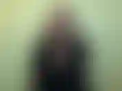 Sei in prigione da dieci anni. Sei entrata quando eri vergine. Quanto sarebbe bello ricevere un pompino in questo momento? Non posso dartene una, ma posso prenderti in giro facendoti credere che lo farò.