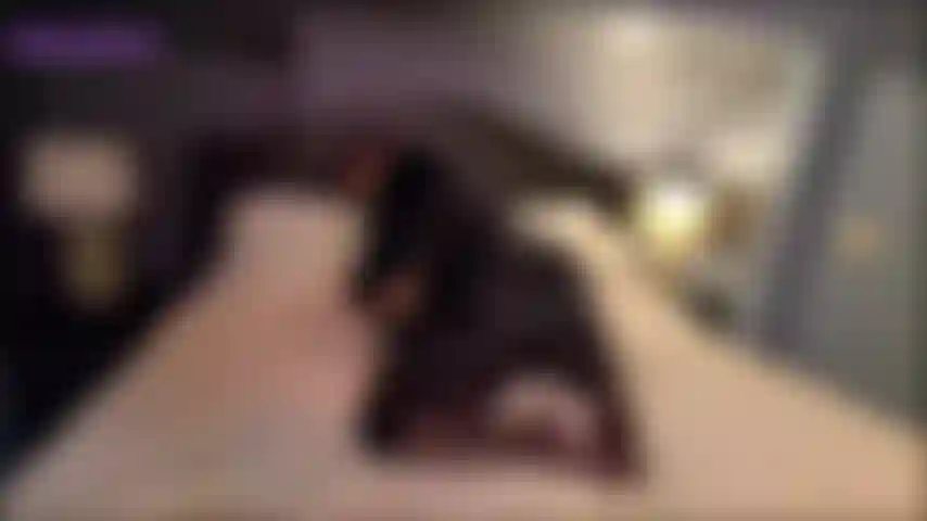 Bbw giocosa presa in giro e masturbazione in body trasparente nero hd.