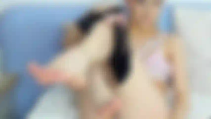 Vieni ad adorare i piedi della tua dea!