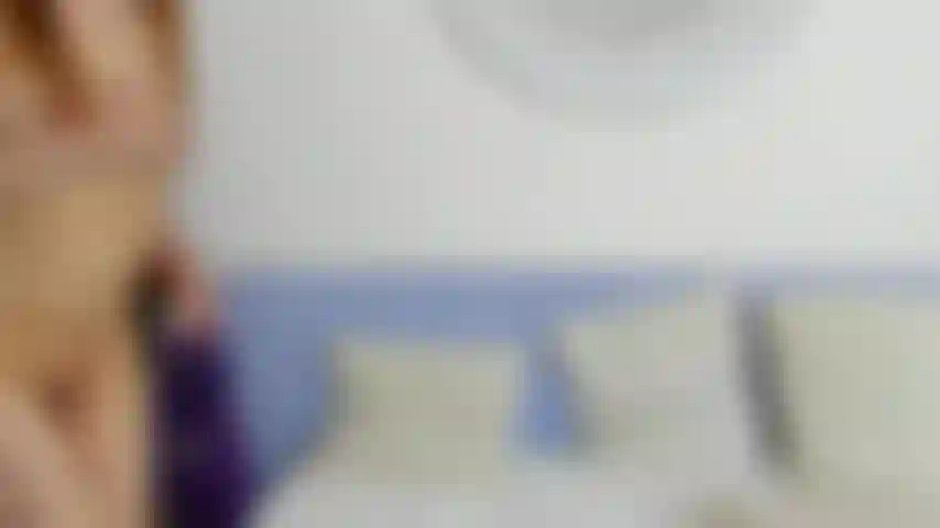 Allargami il culo prima di scoparlo!