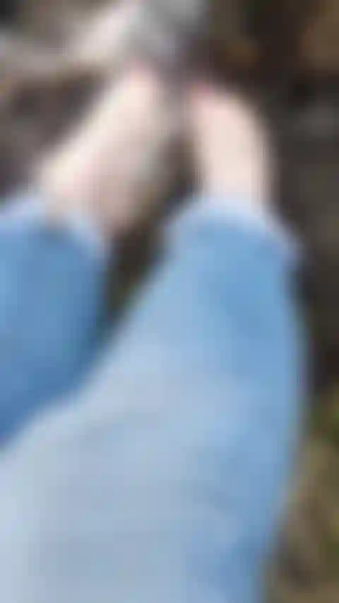 Unghie dei piedi dipinte in natura!