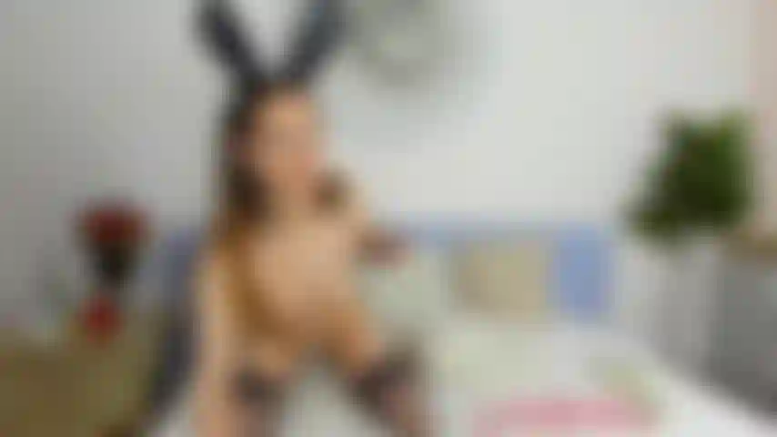 La tua ragazza playboy voleva augurarti una buona pasqua 1.