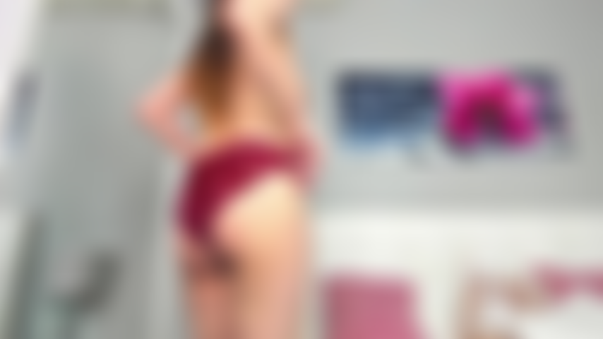 Mi diverto mentre mi scopo il culo!