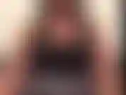 Mi tolgo i leggings, le dita nel culo, il vibratore da dietro, l'orgasmo con il giocattolo.