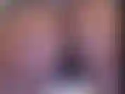 Vestito da cameriera che scuote il culo e raggiunge l'orgasmo.