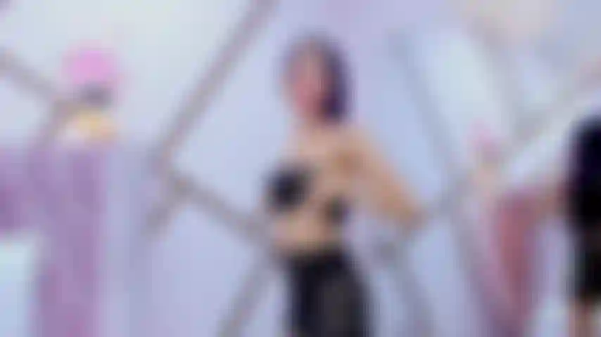 Mi spoglio e mi apro per te.