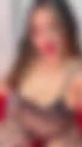 Senti il mio corpo sensuale e caldo.