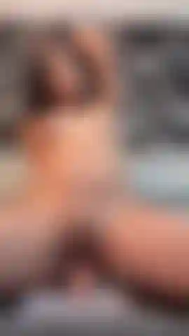 Faccio un giro con il dildo frontale.