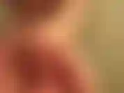 Io sotto la doccia, mi faccio la barba e mi lavo.