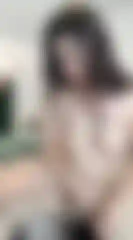 Fucking my tight asshole with my sex machine on MAX