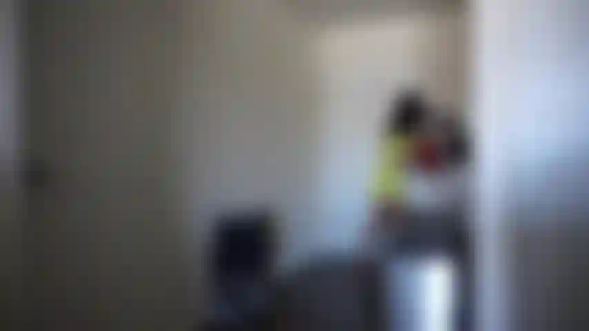 La sorella mi dà una mano.