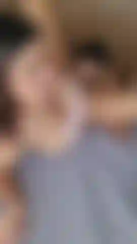 Karina takes advantage of the fact that the house is alone and invites her neighbor, pulls up her dress and eats her pussy