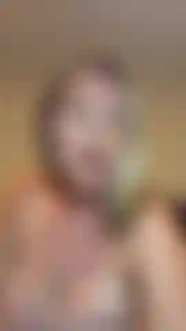 I recorded a JOI thats way too good to ignore.
If youre alone tonight and need guidance, you know where to find me  Cum countdown and cum on tits as a treat at the end