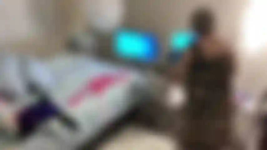 Voyeur sbirci dietro le quinte prima dello streaming.