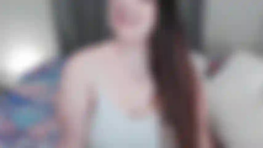Bbw kaylee vibra con la sua figa grassa deliziosamente succosa.