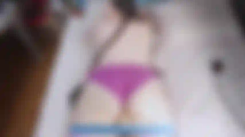 Pov: kaylee ti guarda mentre ti diti il tuo buco del culo vergine mentre lei mostra le sue ascelle pelose e il suo pube bagnato. Non essere nervoso nell'esplorare la tua prostata per la prima volta, perché kaylee è qui per incoraggiarti!