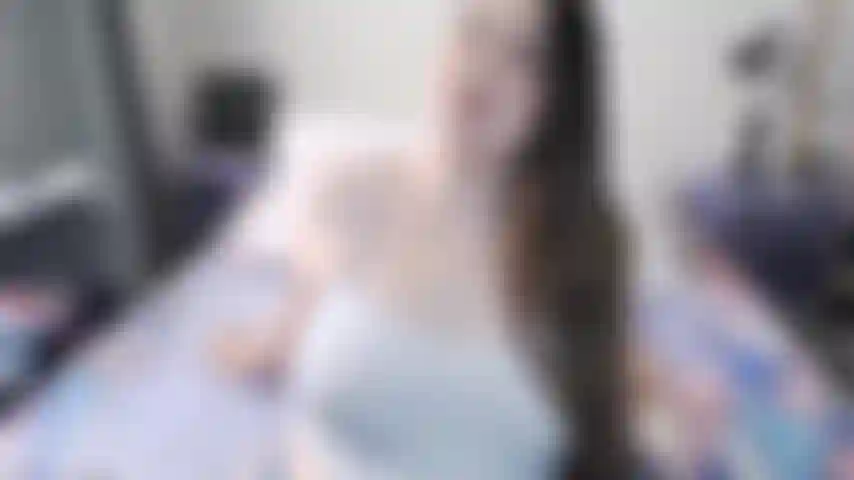 Diventa una sedia per le tombe gassose della dea bbw kaylee! Ti sei offerta così generosamente di essere il mio posto oggi e il tuo naso si adatterà perfettamente tra le mie guance succose. So che stai aspettando di prendere una bella e lunga boccata quando le cose diventano gassose.