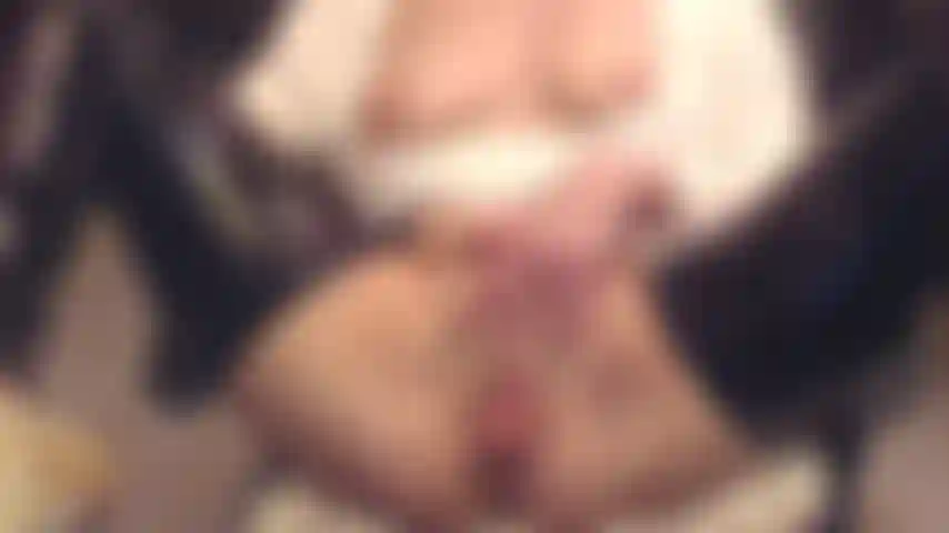 Figa_wanking_in_close_up_with_hot_dirty_talk.