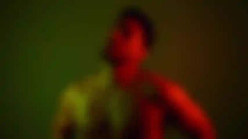 A little tease, a lingering look, and a side of me you’ll want to see again.