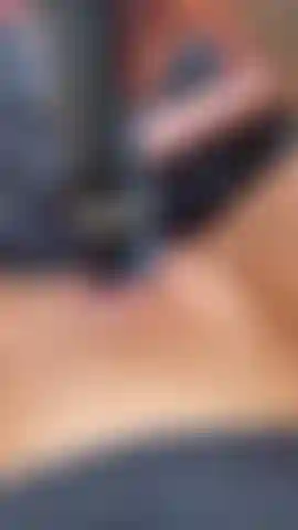 I domi wand sono pura magia.!! Siediti e guardami mentre stuzzico la mia bella figa e schizzo dappertutto mentre tu controlli il wand..