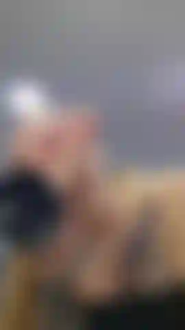 Succhiando il tuo grosso cazzo, esplosione in bocca mia.