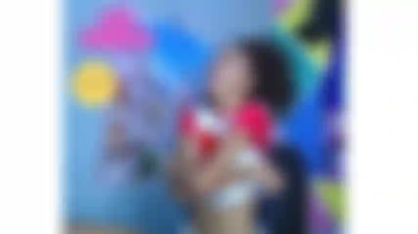 Le vibrazioni mi fanno così eccitare.