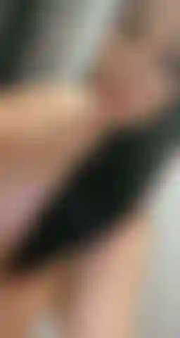 Un selfie veloce prima di entrare nella doccia.