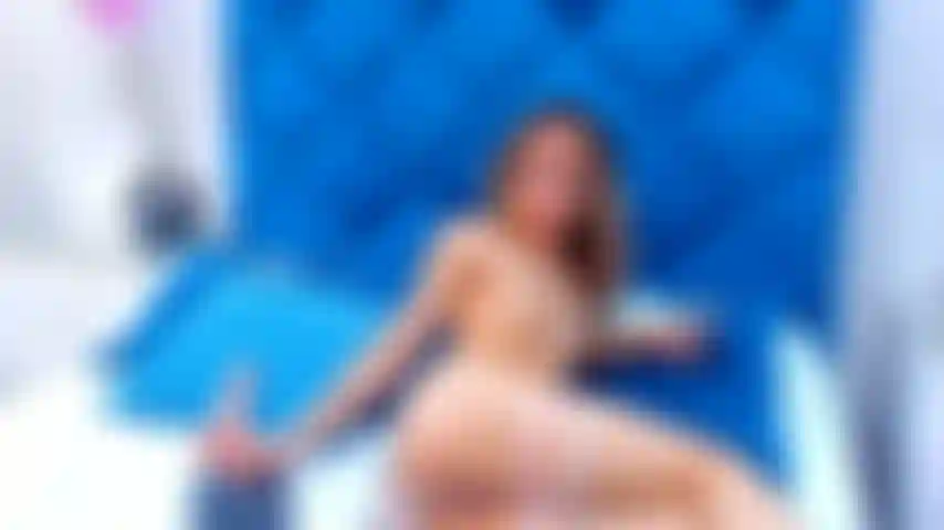 Come and enjoy seeing how I put two big cocks in my pussy 😈