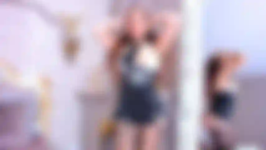 Spogliarello in costume.