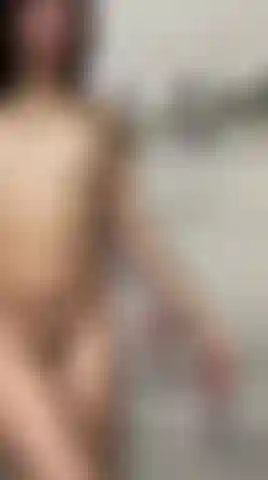 Molto cattivella sotto la doccia.