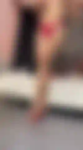 My muscular legs covered in oil for you