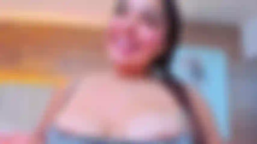 Masturbazione e pompino eccitanti, corri con me.