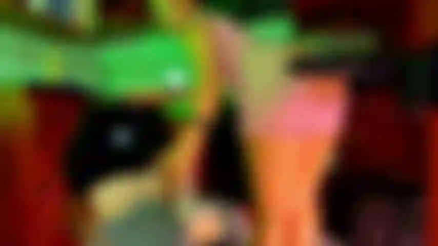 Carezze e un bel pompino?