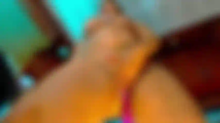 Strofina la mia figa calda.