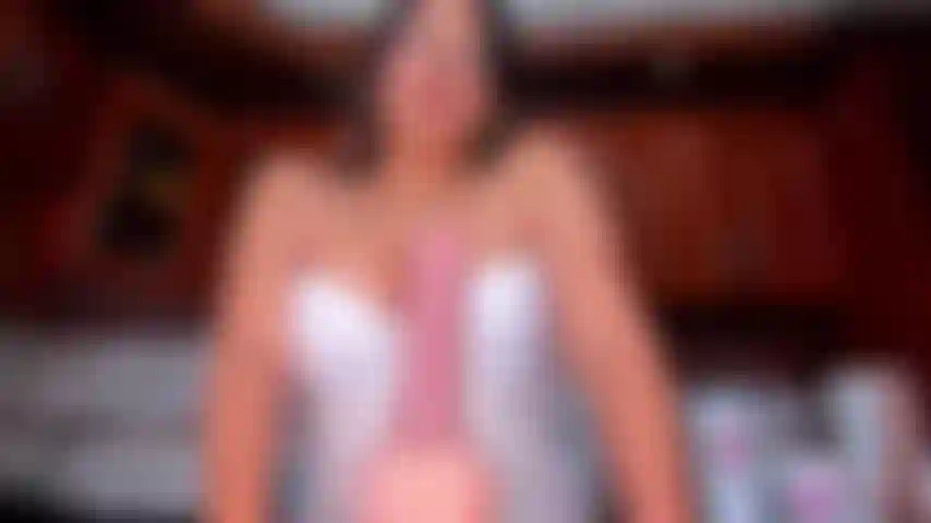 Metterò il tuo cazzo sulle mie tette, ok?