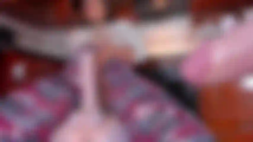 Joi, massaggio alle palle e al cazzo.