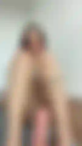 Cum on my feet while I massage your cock