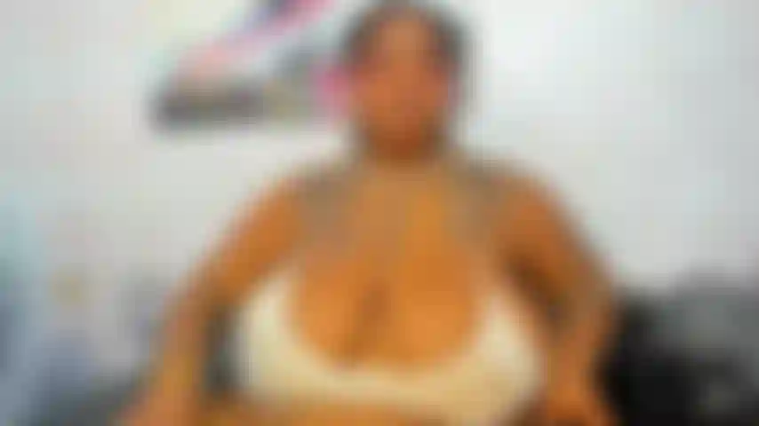 Do you want to see how I shave my hairy armpits?